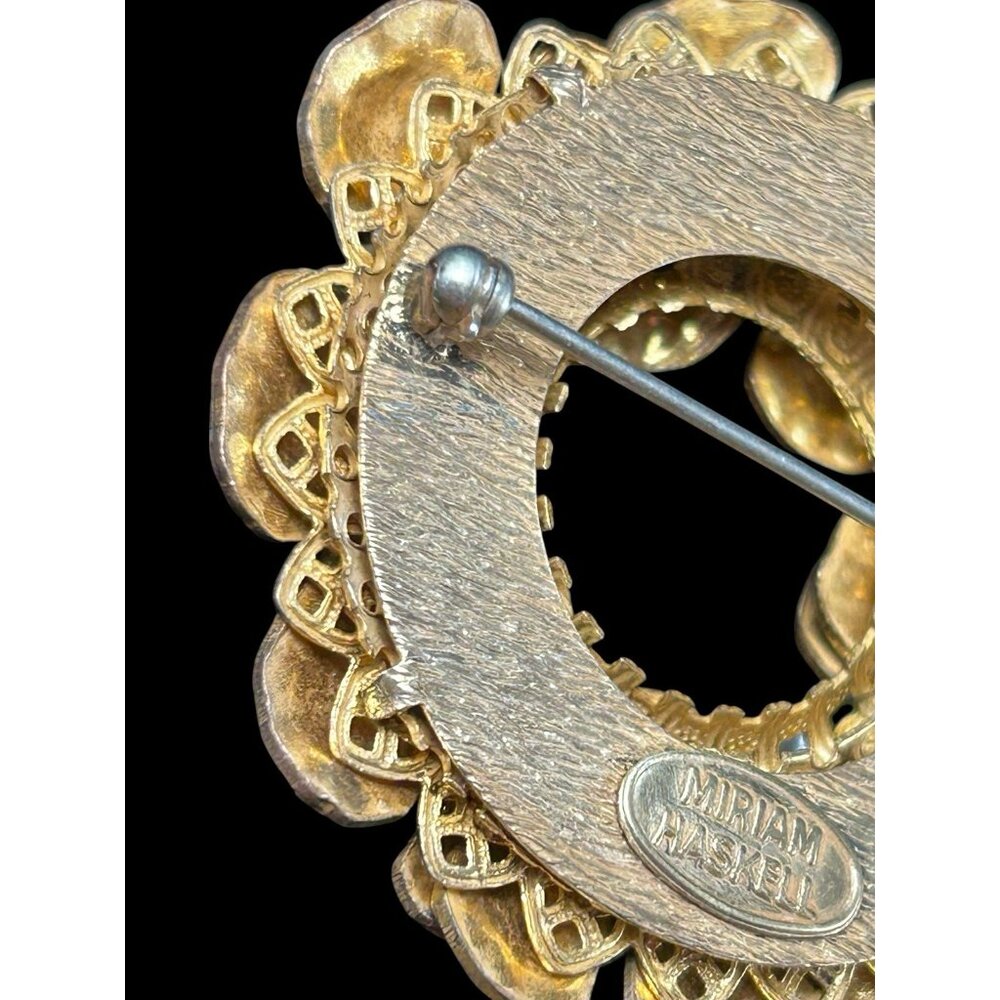 Miriam Haskell Gold Tone Textured Clover Leaf Wre… - image 4